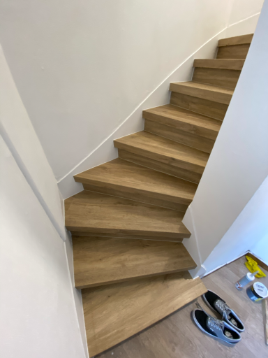 Treppenverkleidung aus vinyl